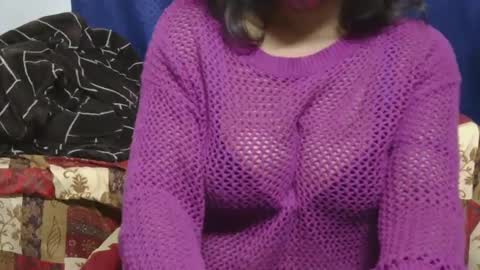 Snapshot of cute_kashmira99 chatting on December 11, 9:45 pm kashmira online show from December 11, 9:45 pm