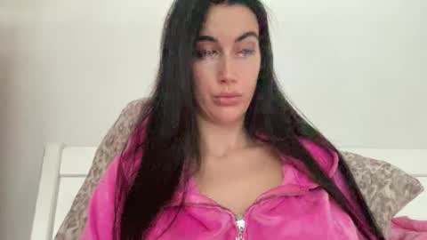 cute_kriss94 online show from January 12, 12:43 pm