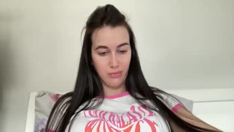cute_kriss94 online show from April 15, 10:55 am