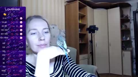 Snapshot of cute_lion_ chatting on December 31, 6:24 pm cute_lion_ online show from December 31, 6:24 pm