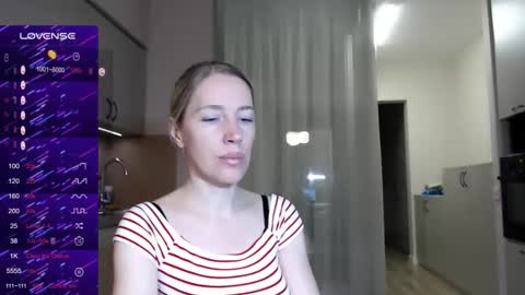 Snapshot of cute_lion_ chatting on January 18, 11:00 am cute_lion_ online show from January 18, 11:00 am