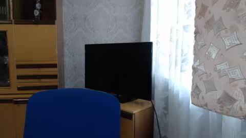Snapshot of cute_lion_ chatting on February 9, 8:33 am cute_lion_ online show from February 9, 8:33 am