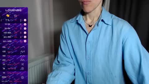 Snapshot of cute_lion_ chatting on February 23, 8:17 am cute_lion_ online show from February 23, 8:17 am
