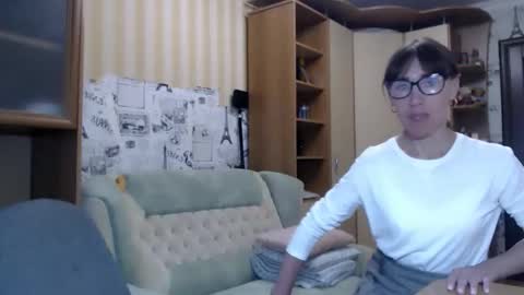 Snapshot of cute_lion_ chatting on June 6, 11:26 am cute_lion_ online show from June 6, 11:26 am