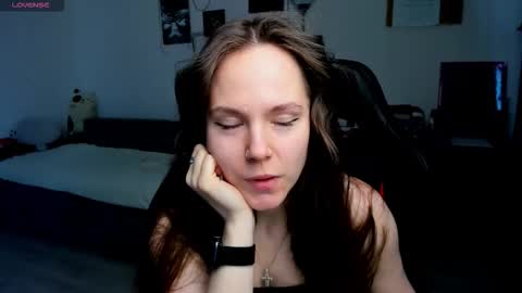 Emily online show from March 10, 4:06 am