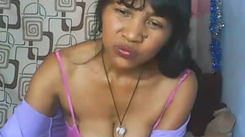 Snapshot of cute_moll chatting on February 28, 9:43 am murielle online show from February 28, 9:43 am