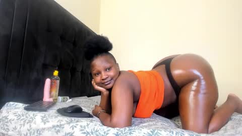 Snapshot of cute_n_nasty chatting on December 3, 6:26 am cute n nasty online show from December 3, 6:26 am
