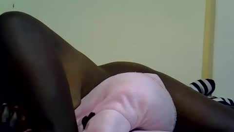 Snapshot of cute_saay chatting on April 25, 10:07 am cute_saay online show from April 25, 10:07 am