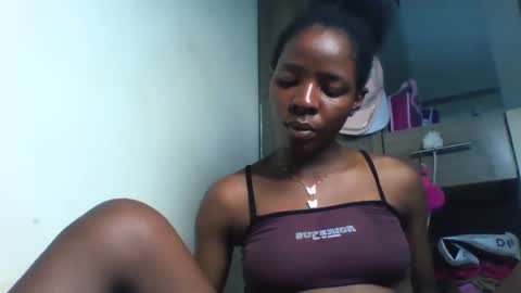 Snapshot of cute_sexy3 chatting on January 17, 7:05 pm SHARON online show from January 17, 7:05 pm