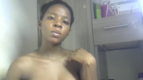 Snapshot of cute_sexy3 chatting on February 16, 2:10 pm SHARON online show from February 16, 2:10 pm