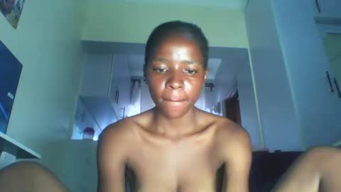 Snapshot of cute_sexy3 chatting on April 13, 9:59 am SHARON online show from April 13, 9:59 am