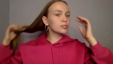 cute_shy06 online show from December 2, 6:25 pm