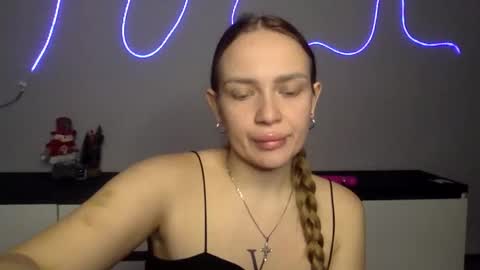 cute_shy06 online show from January 14, 7:41 pm