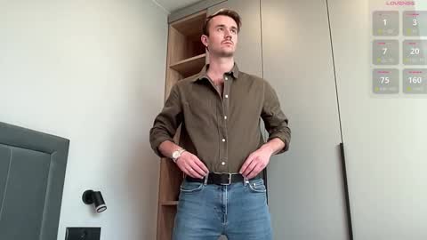 cute_skywalker online show from September 17, 3:14 pm