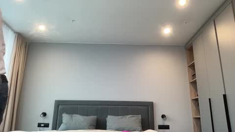 cute_skywalker online show from October 15, 7:08 am