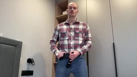 cute_skywalker online show from December 20, 10:11 am