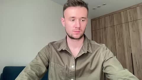 cute_skywalker online show from May 6, 7:57 am
