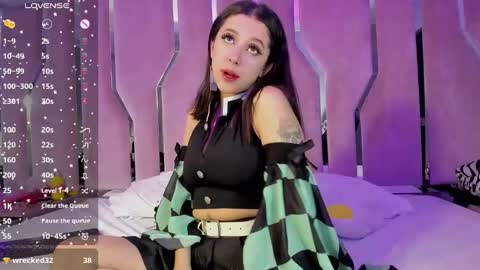 Snapshot of cute_stoone chatting on January 24, 8:43 pm SOLEI online show from January 24, 8:43 pm