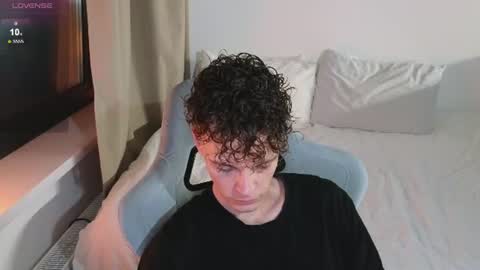 Snapshot of cute_thomas chatting on July 11, 7:38 pm Thomas - online show from July 11, 7:38 pm