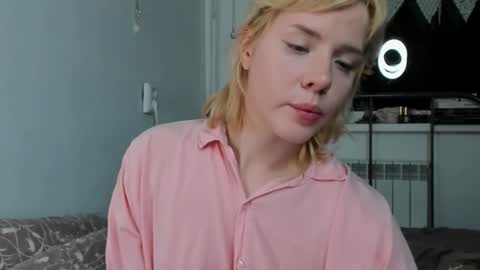 Amy online show from November 29, 3:04 pm