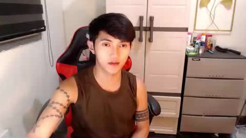 Snapshot of cuteasiancock98 chatting on May 11, 9:56 pm Steph online show from May 11, 9:56 pm
