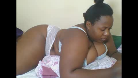 AURELIA online show from February 8, 11:35 am