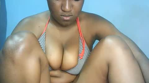 Snapshot of cuteavrill chatting on September 9, 6:29 pm Avrill online show from September 9, 6:29 pm