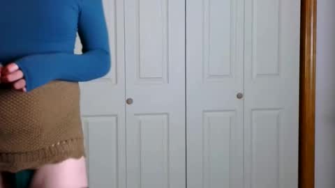 cutebb17 online show from April 18, 10:10 pm