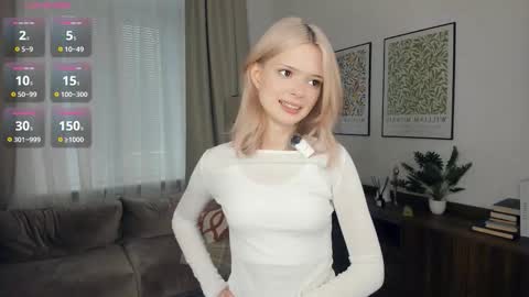 Snapshot of cutebrutality chatting on October 7, 8:22 am Alice online show from October 7, 8:22 am
