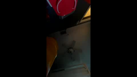 Snapshot of cutecuban18 chatting on December 26, 9:37 pm loveolots online show from December 26, 9:37 pm