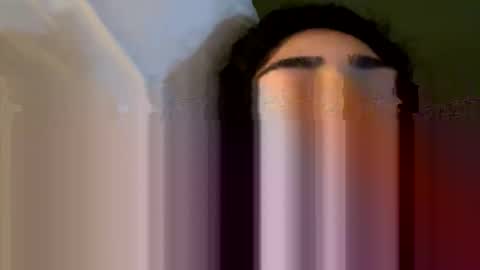 Snapshot of cutecuban18 chatting on January 13, 11:21 pm loveolots online show from January 13, 11:21 pm