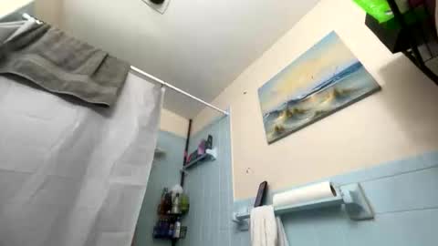 Snapshot of cutecuban18 chatting on February 5, 7:18 pm loveolots online show from February 5, 7:18 pm