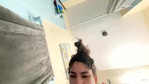 Snapshot of cutecuban18 chatting on February 6, 2:31 pm loveolots online show from February 6, 2:31 pm