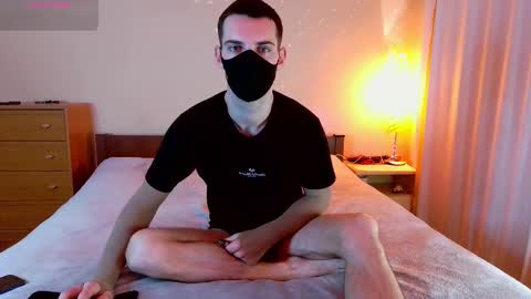 Tory and Leon online show from December 8, 3:43 am