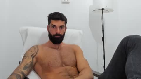 cuteeboy online show from October 25, 5:26 am