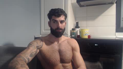 cuteeboy online show from December 4, 10:29 pm