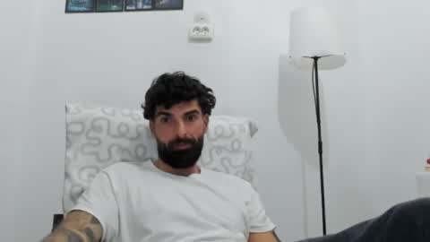 Snapshot of cuteeboy chatting on March 4, 6:14 pm cuteeboy online show from March 4, 6:14 pm