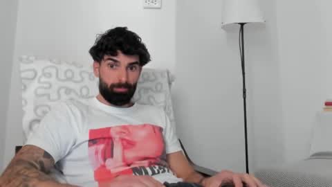 Snapshot of cuteeboy chatting on March 8, 9:46 am cuteeboy online show from March 8, 9:46 am