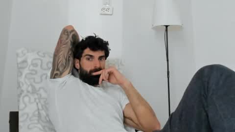 Snapshot of cuteeboy chatting on March 16, 7:56 am cuteeboy online show from March 16, 7:56 am