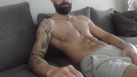 Snapshot of cuteeboy chatting on March 24, 5:56 am cuteeboy online show from March 24, 5:56 am