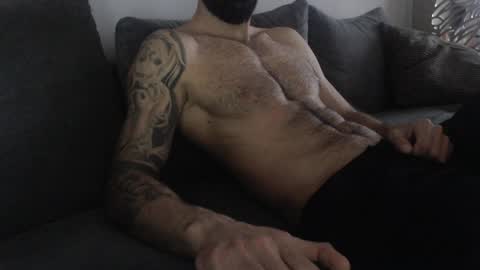 Snapshot of cuteeboy chatting on March 31, 5:30 am cuteeboy online show from March 31, 5:30 am