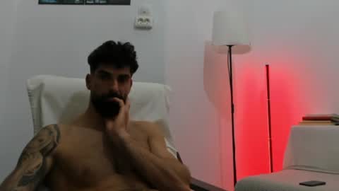 cuteeboy online show from June 3, 8:03 pm