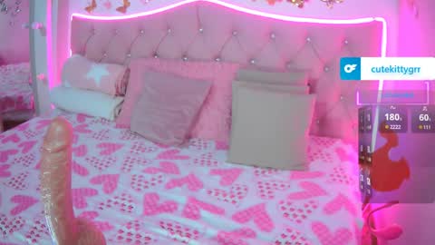 Kitty online show from March 30, 11:28 pm