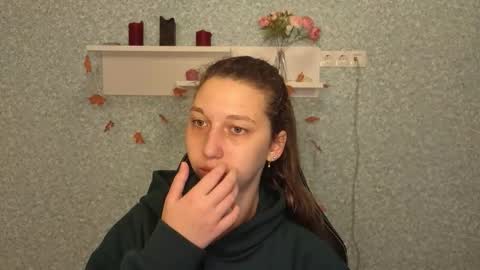 Elli online show from December 2, 5:24 am