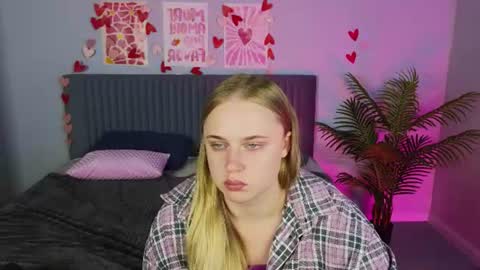 Amyy online show from July 6, 12:40 am
