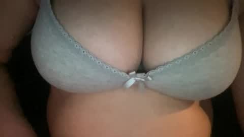 Snapshot of cutegirlriya chatting on March 6, 1:57 am cutegirlriya online show from March 6, 1:57 am
