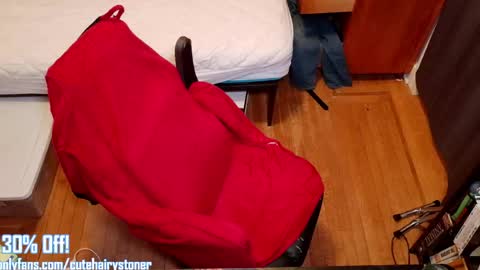cutehairystoner online show from May 24, 4:39 am
