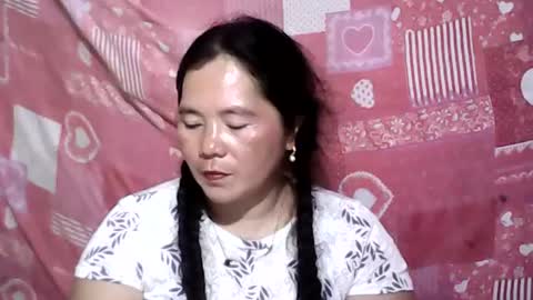 Snapshot of cutehornymom chatting on July 1, 5:42 am cutehornymom online show from July 1, 5:42 am