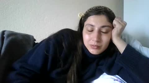 cutekattie online show from June 4, 9:37 am