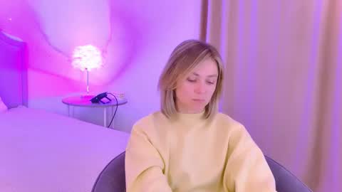 cutemirage online show from November 8, 2:50 pm